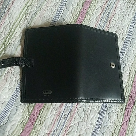 Authentic Coach leather agenda wallet - Picture 3 of 7